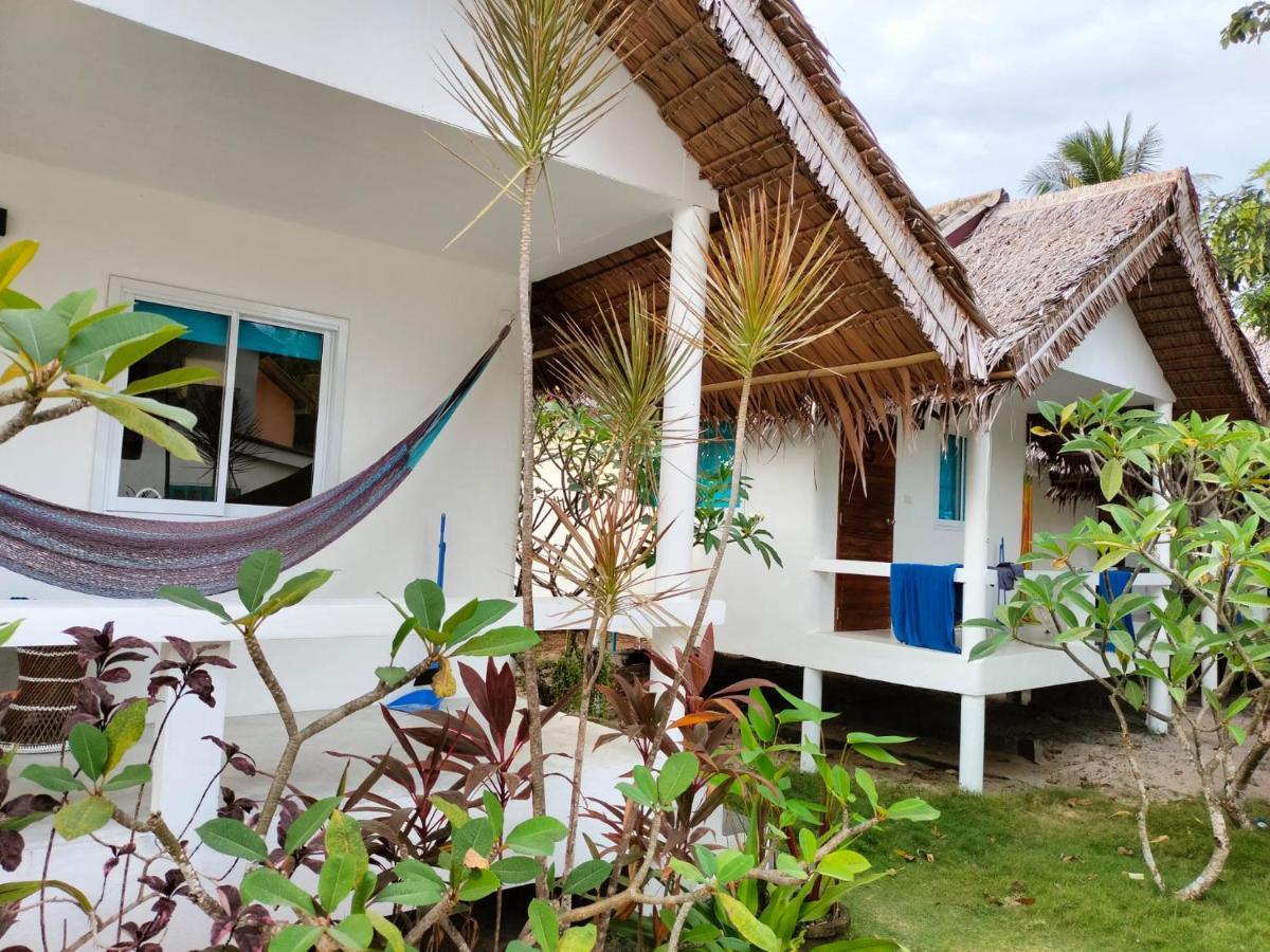 Sand Terrace Beach Bungalows Baan Tai Exterior photo